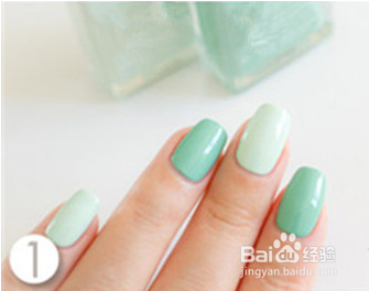 薄荷色美甲步骤