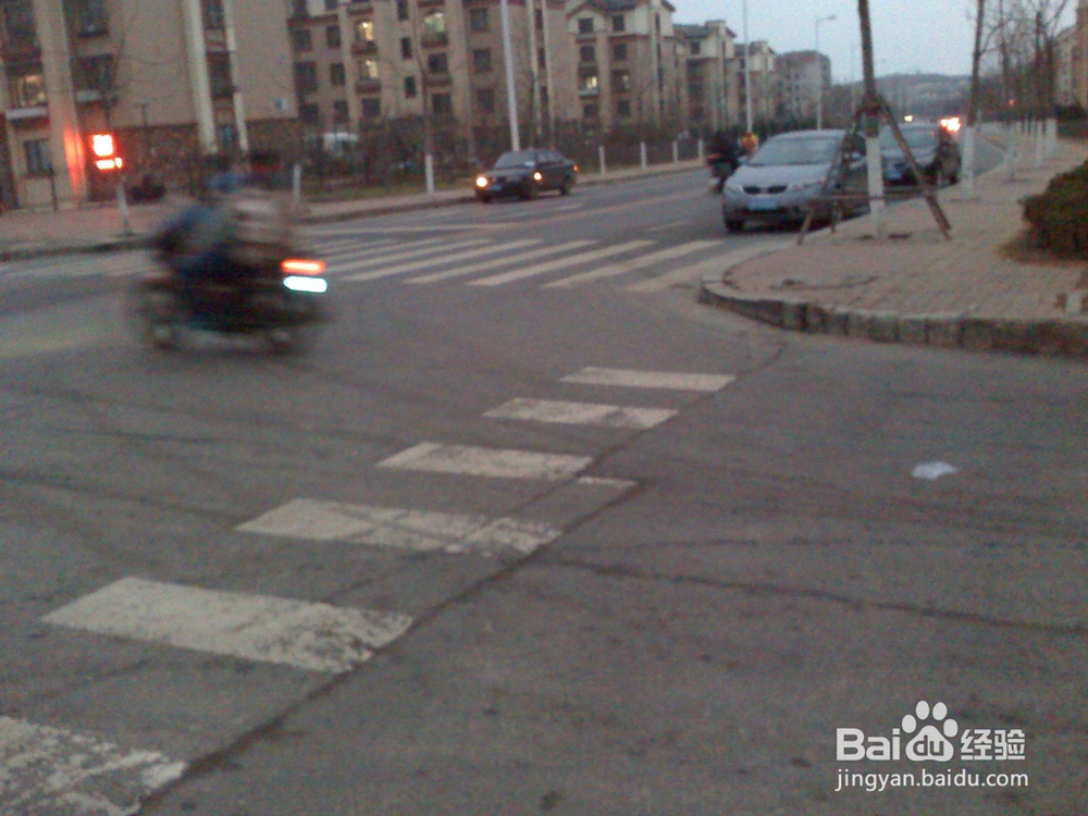 怎样告诉孩子安全出行---7