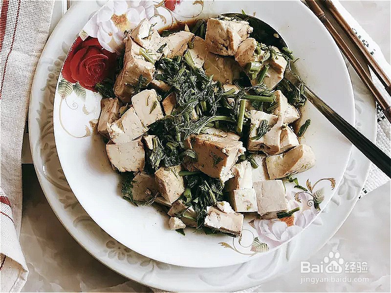 怎样做出家常菜系列之香椿拌豆腐