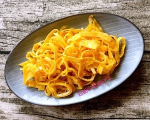 食补佳品鸡蛋条拌菠菜的做法