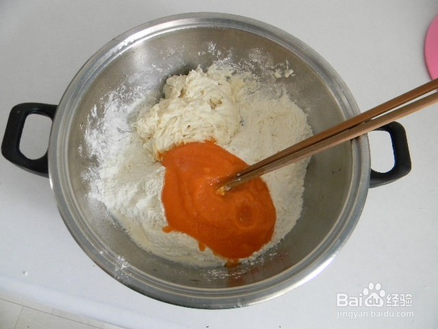 营养主食——胡萝卜韭菜鸡蛋馅饼