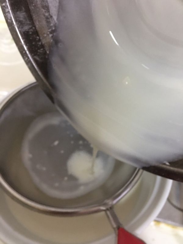 火龙果麻薯坚果软欧包