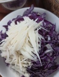 如何做紫甘蓝炒藕