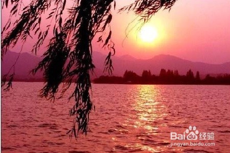 总是陷入过去回忆出不来，应该如何调整？