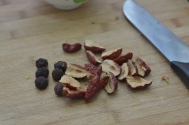 怎么做红枣银耳羹?