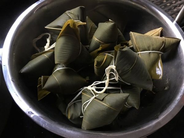 双豆粽和蜜枣粽和碱水粽