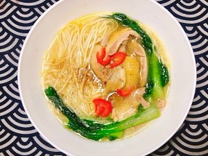 鸡汤面|鲜嫩咸香鸡油