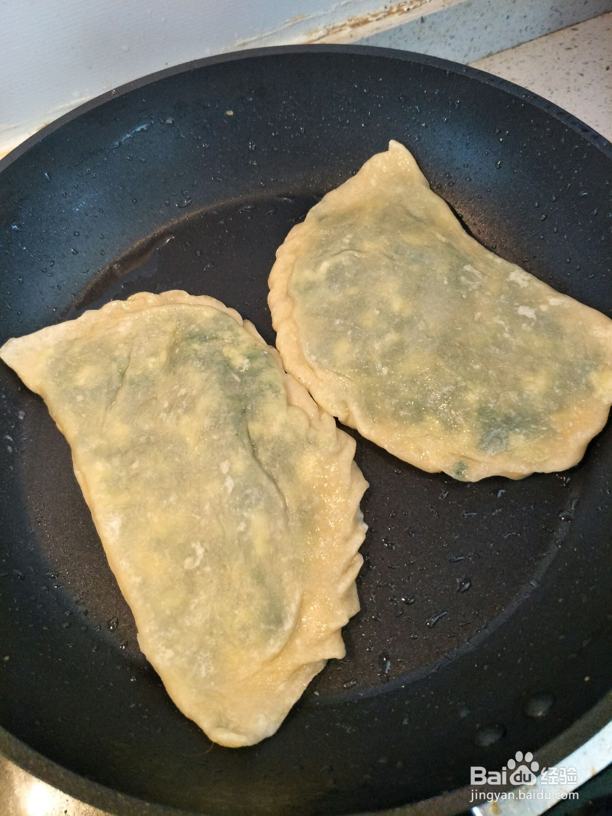 三鲜韭菜盒子的做法