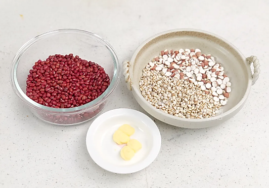 薏米红豆沙牛乳