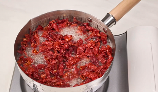 川辣红烧牛肉面