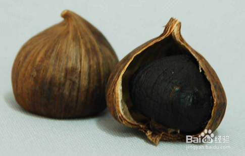 电饭煲制作黑蒜的方法