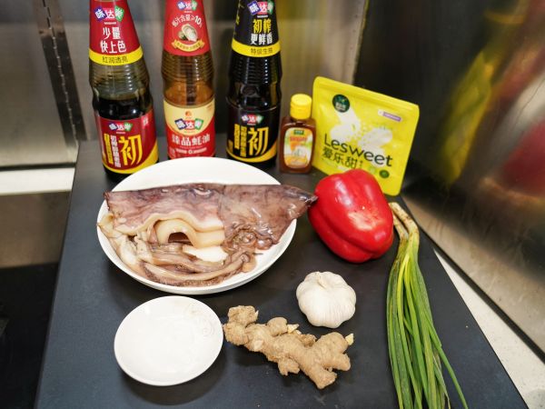 葱爆本港大鱿鱼