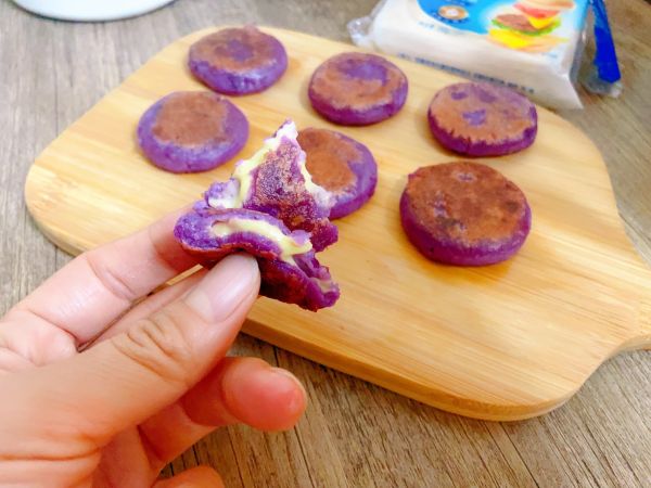 芝士流心紫薯饼