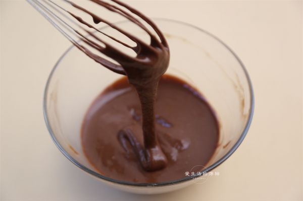 满杯巧克力盒子