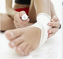 脚扭伤了没骨折要不要治疗呢