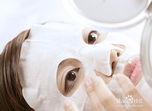 毛孔粗大怎么办？及时清洁皮肤