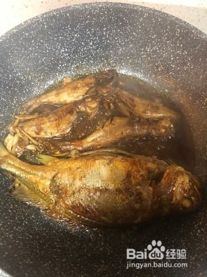 香煎杂鱼做法