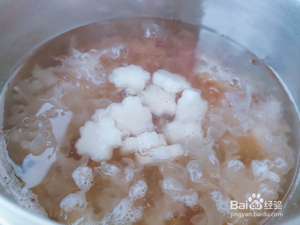 桃胶雪梨羹怎么做