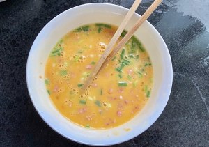 双色彩椒蛋饼做法大全