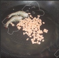 巧夺天工的白玉镶金