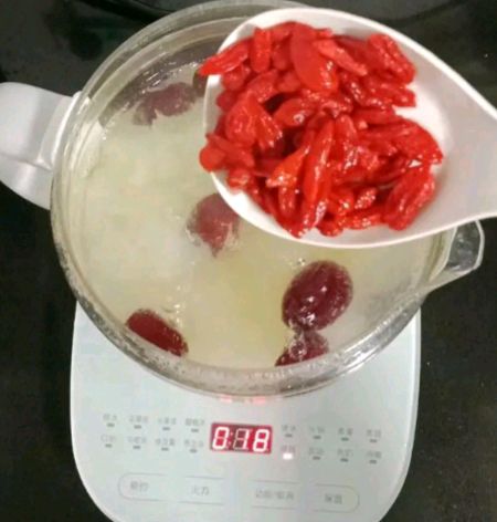 白果百合银耳汤