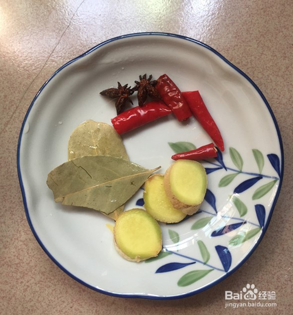 家常五花肉炖酸菜冻豆腐