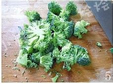 让孩子抢着吃的蔬菜做法---薯泥芝士焗菜花