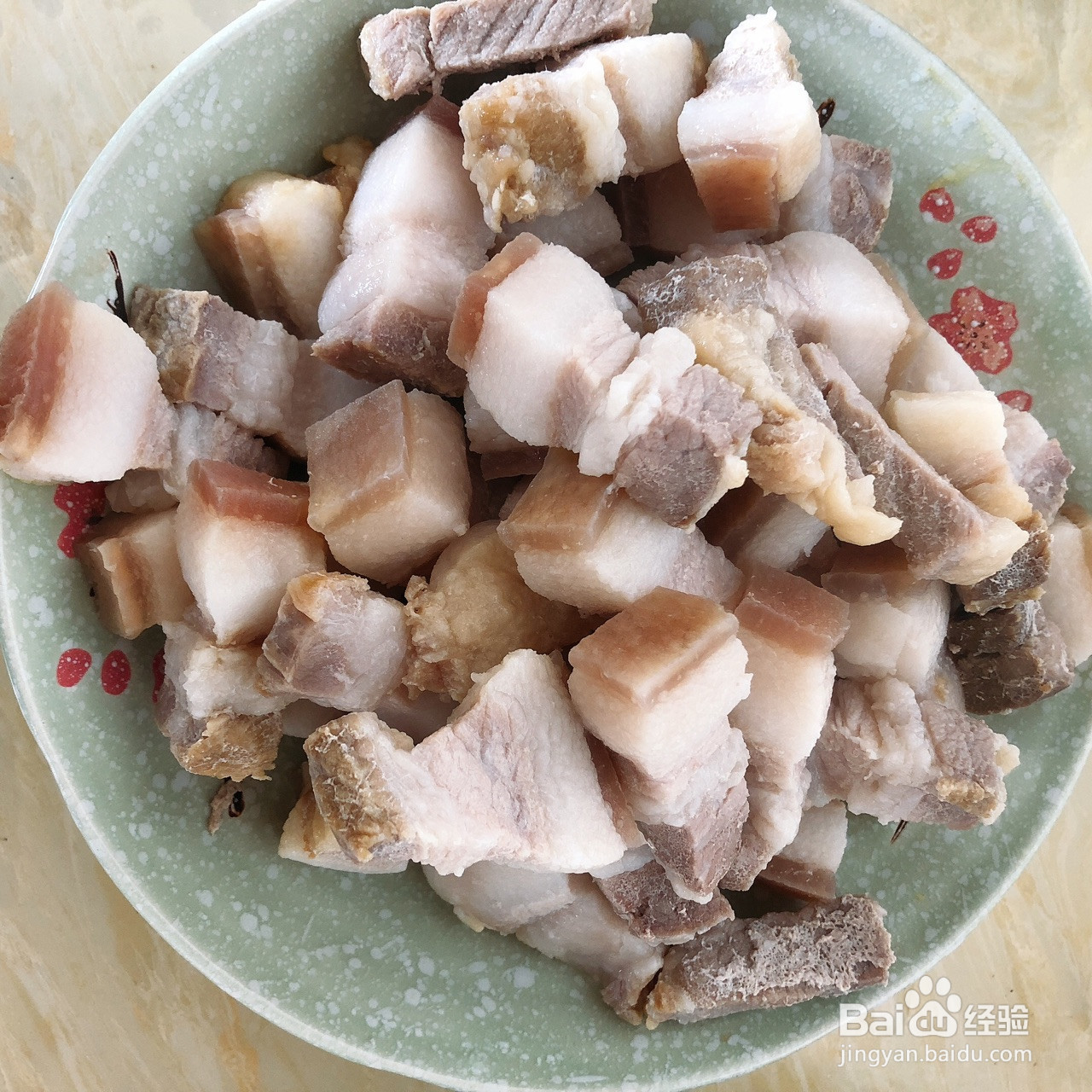 红烧肉炖虎皮鹌鹑蛋的做法