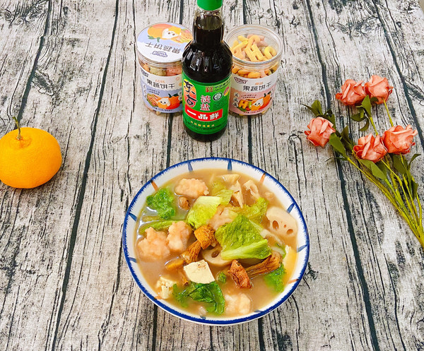 姬松茸莲藕虾滑汤