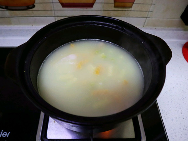 鸡丁肉酱螺丝意面