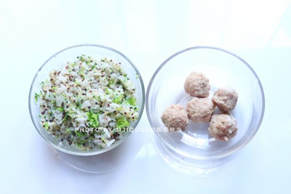 波点香肠蛋包饭