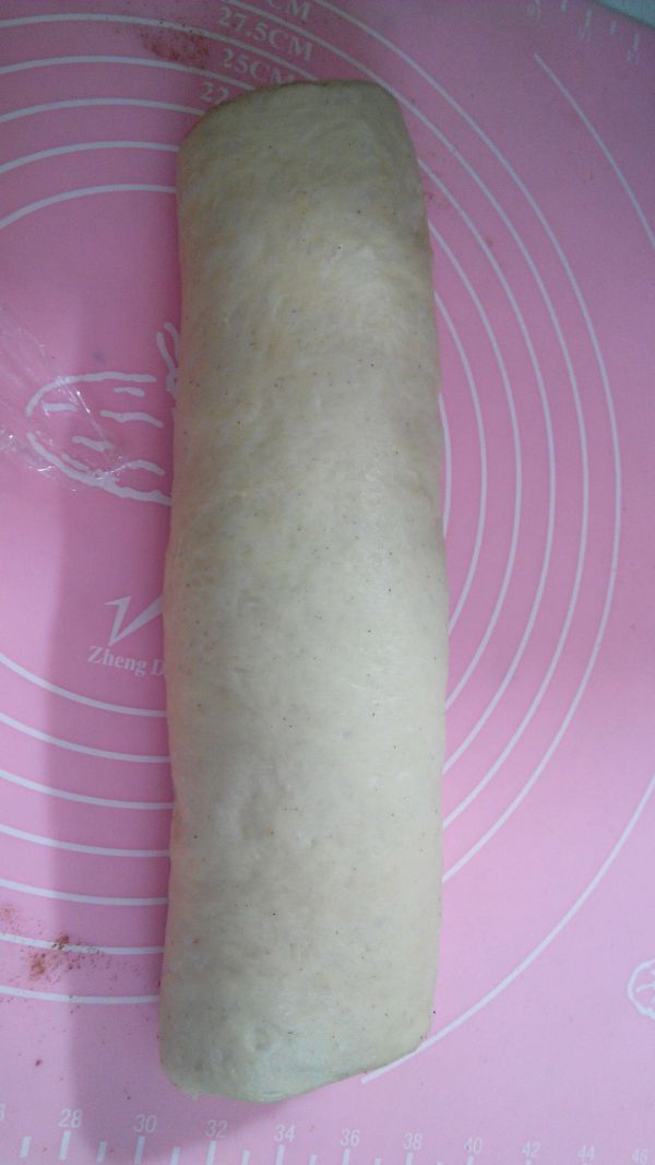 葡萄肉桂卷面包