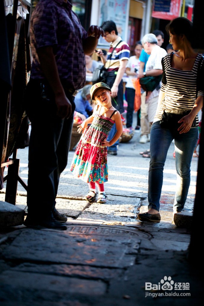 街拍：阳朔西街的洋娃娃