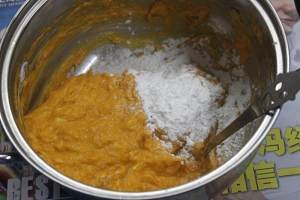 食补养生糯糯的南瓜饼的做法