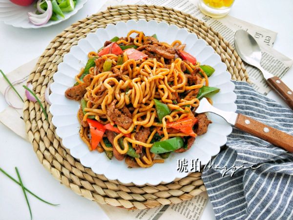 黑椒牛肉乌冬面