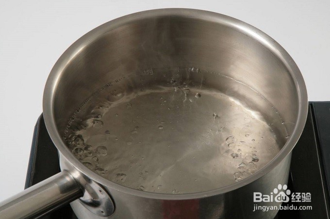 如何用淘米水浇花？