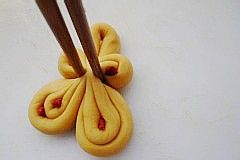 南瓜枸杞蝴蝶卷