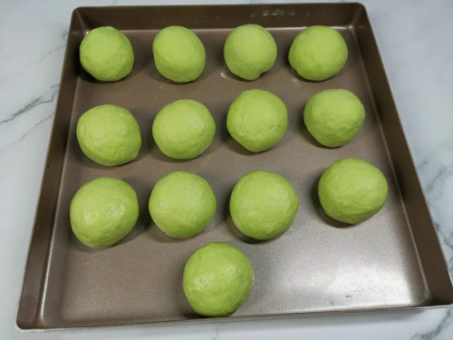 菠菜芝麻汤圆包子