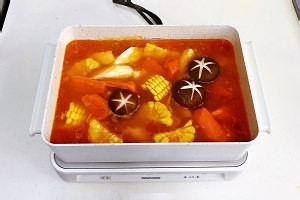 怎么做番茄玉米排骨汤