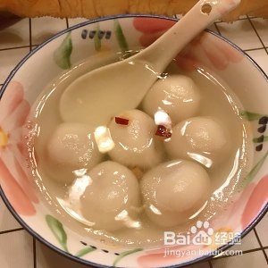 花生红糖汤圆的做法