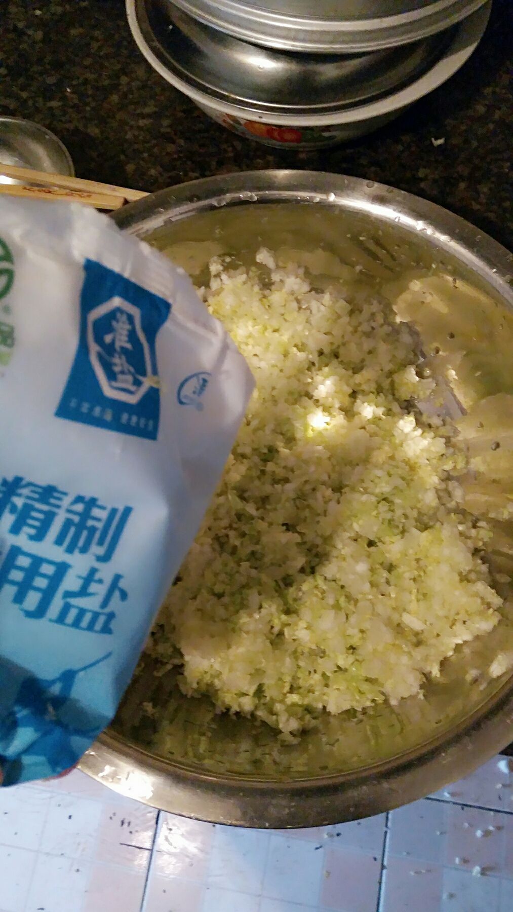 教你如何做白菜肉馅饺子，吃货get起来