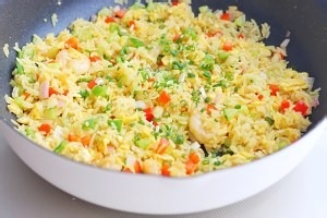 怎么做咖喱鲜虾炒饭