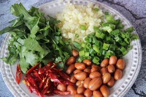 如何做酸辣拌黄瓜