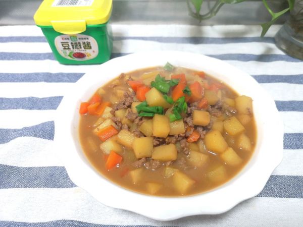 胡萝卜土豆打卤面