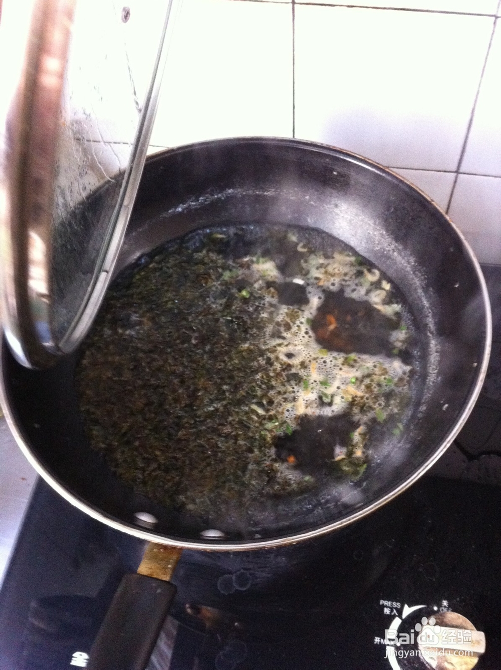 东北吉林的小吃热牛筋面做法（紫菜排骨味）