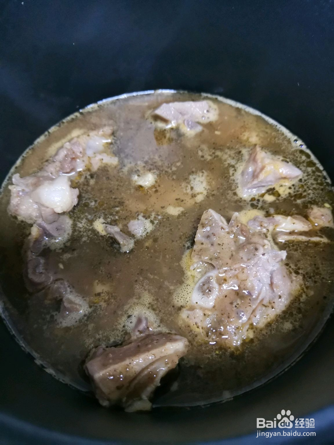 正宗韩式土豆脊骨汤的做法