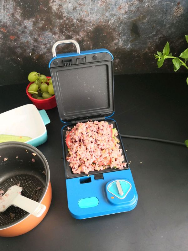 米饭肉松三明治