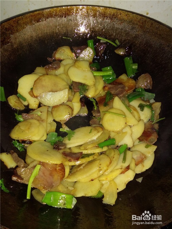 滇味——干锅腊肉洋芋片