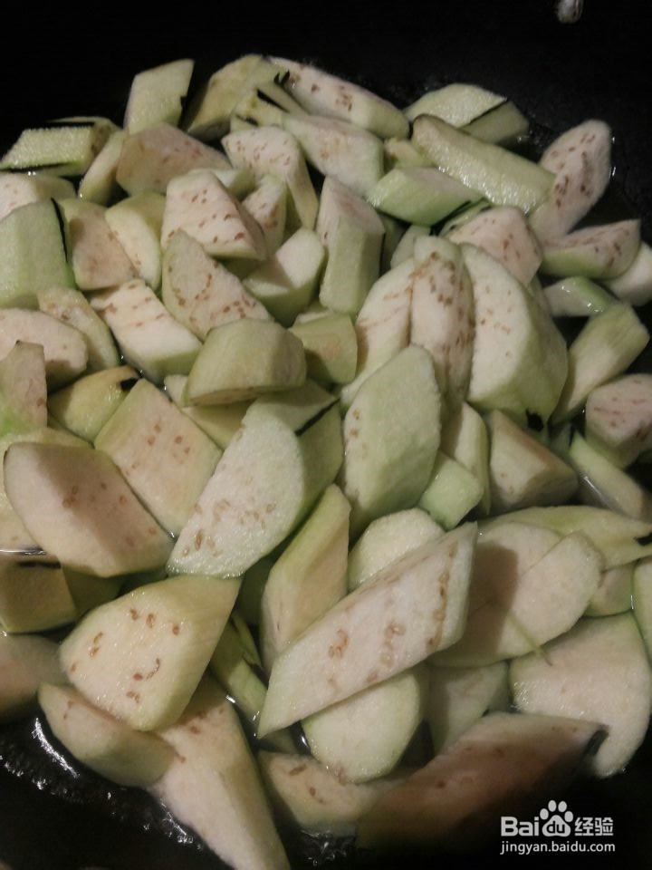 川味---茄子肉丁回锅，色泽漂亮的做法