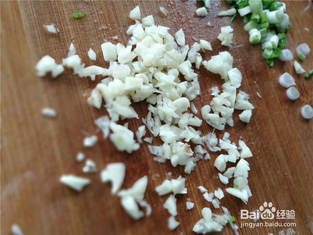 猪腿肉拌芹菜段